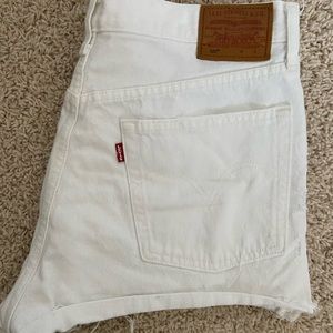 Levi’s white shorts